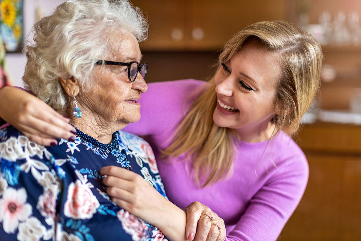 Dementia and Family Visits: Tips for Peaceful Connection